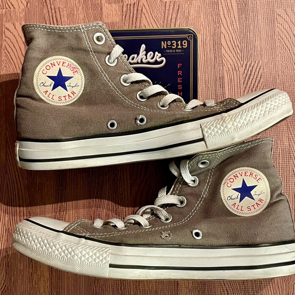 Converse All Star Chuck Taylor Shoes *Great Cond* Unisex Size Mens 6 ; Womens 8
